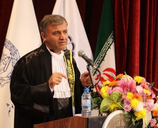 استانداربوشهر: وکلا و قضات باید برای تقویت اساس حاکمیت ومردم تلاش کنند