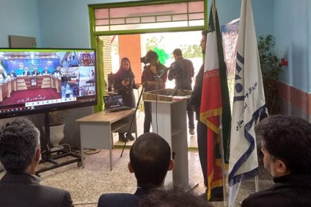 مدرسه ۱۲ کلاسه کنگان با ارتباط ویدئو کنفرانسی وزیر نفت افتتاح شد